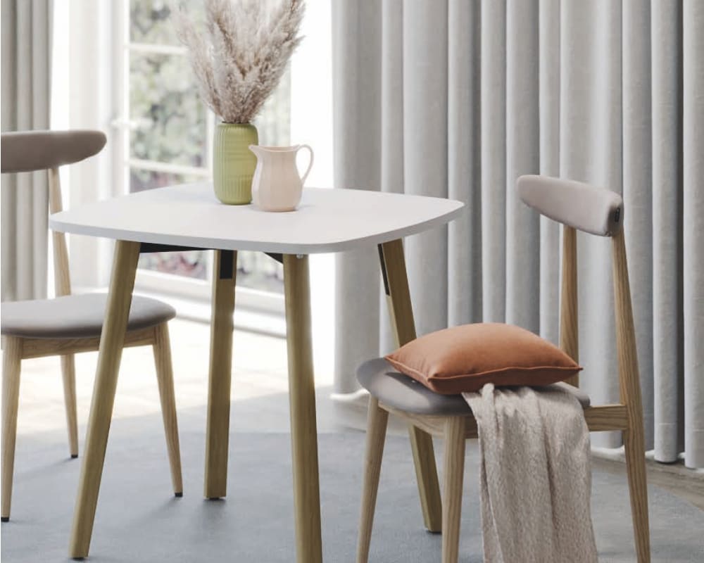 Купить стулья для гостиной и кухни на заказ в мебельном магазине Гулливер