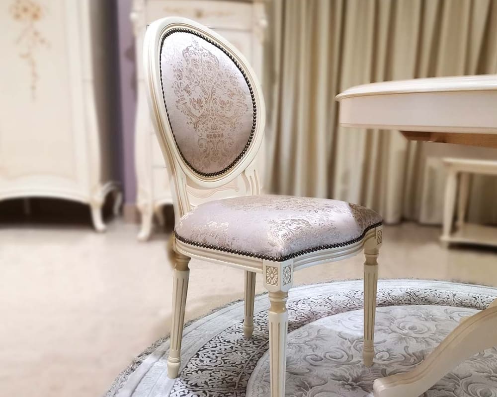 Купить стулья и кресла в классическом Итальянском стиле в мебельном магазине Гулливер