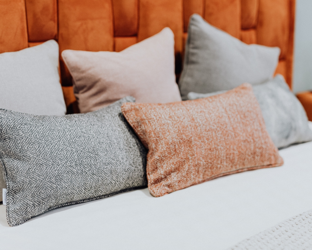 Интерьерный текстиль в мебельном центре Гулливер