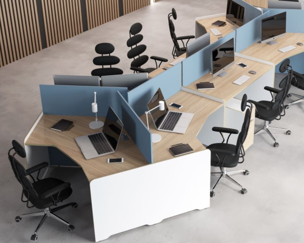 Офисная мебель для сотрудников